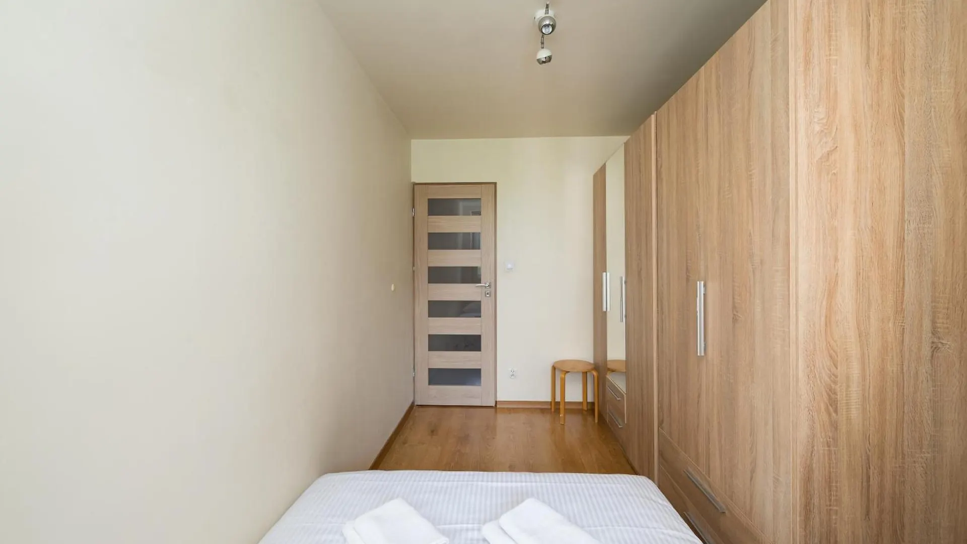 ורשה Olszowa 8 By The River Apartment