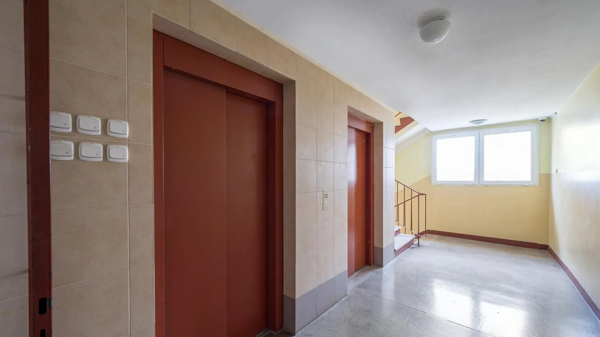 ורשה Olszowa 8 By The River Apartment