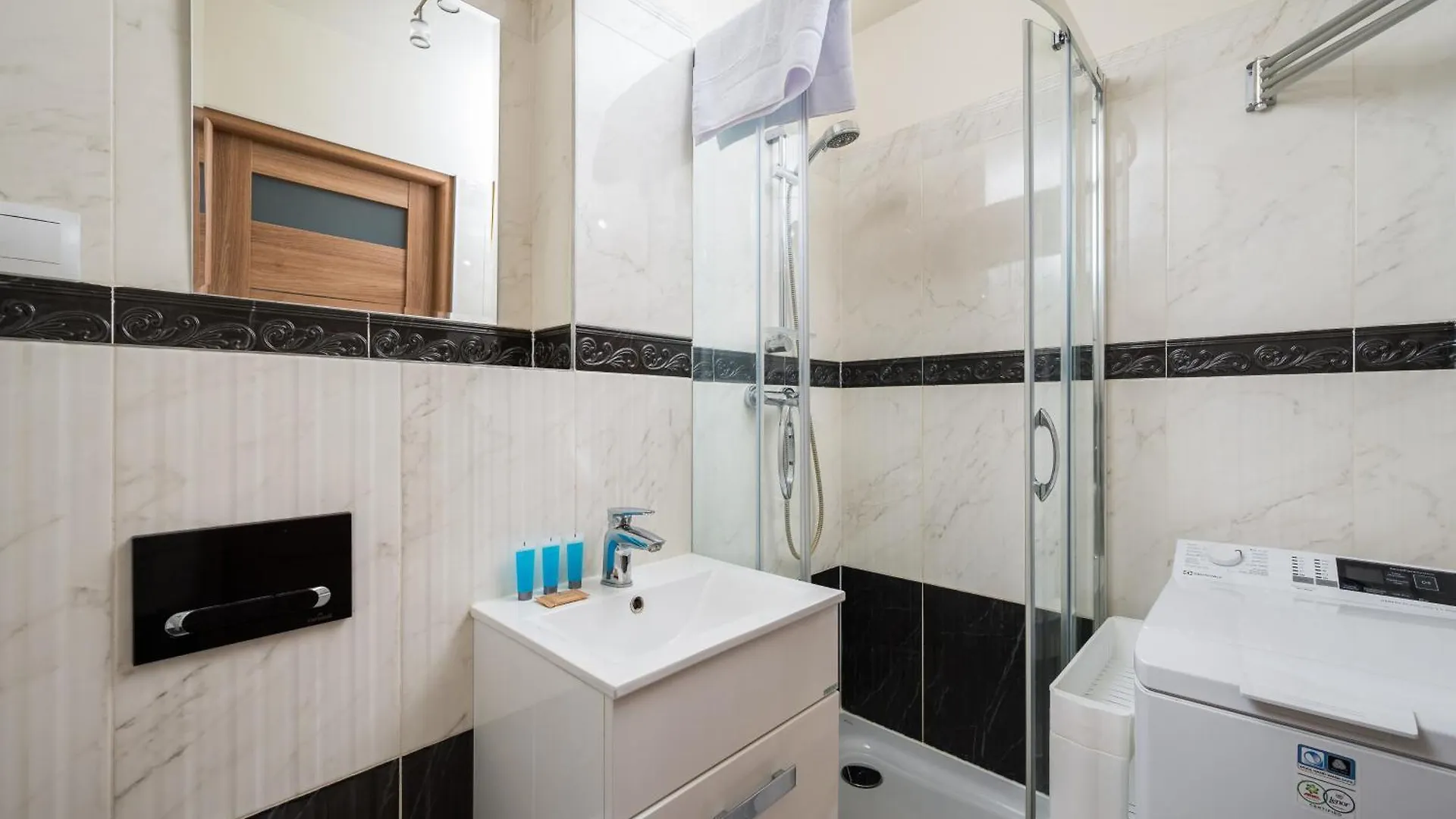 ורשה Olszowa 8 By The River Apartment 0*,  פולין